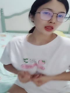 性感美女被跑友干的腿脚发软还是不满足真骚