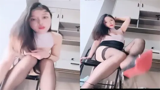 高跟黑丝巨乳御姐浪叫不断，情趣道具疯狂玩弄湿透蜜穴